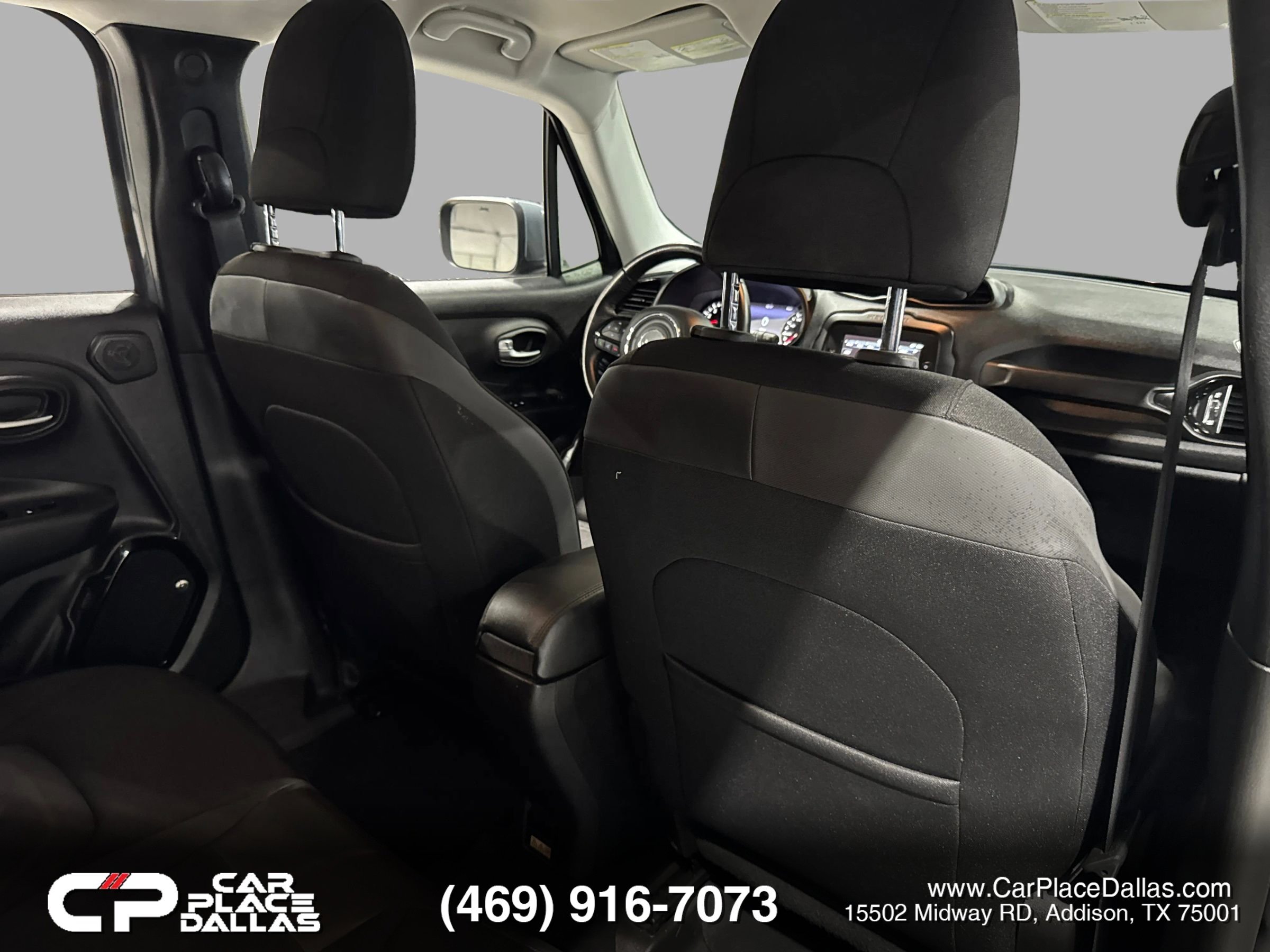 Used 2017 Jeep Renegade Altitude image 28