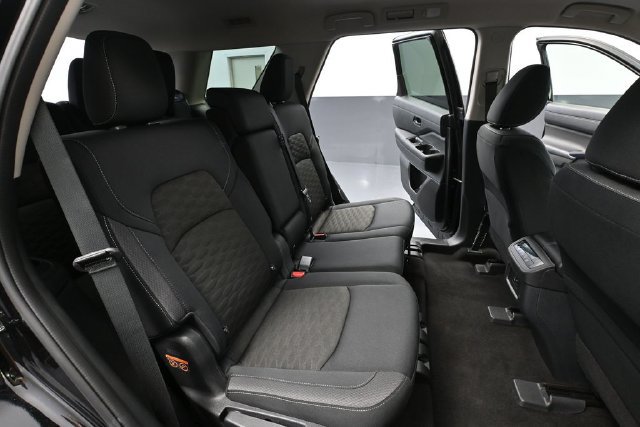 Used 2024 Nissan Pathfinder SV FWD image 36