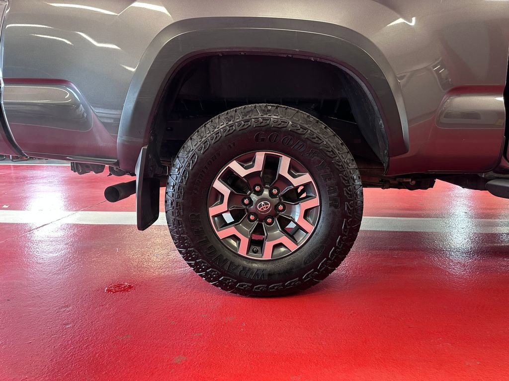 Used 2021 Toyota Tacoma TRD Off-Road w/ TRD Premium Off Road Package image 27