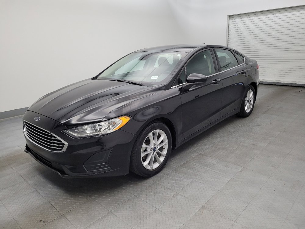Used 2020 Ford Fusion SE image 2