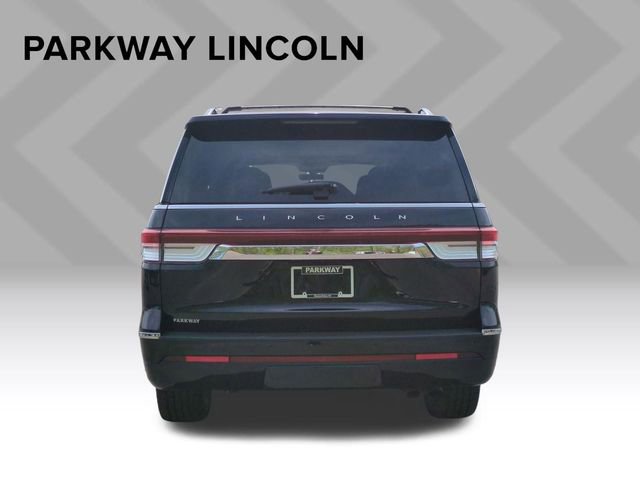 Used 2023 Lincoln Navigator L Reserve image 6