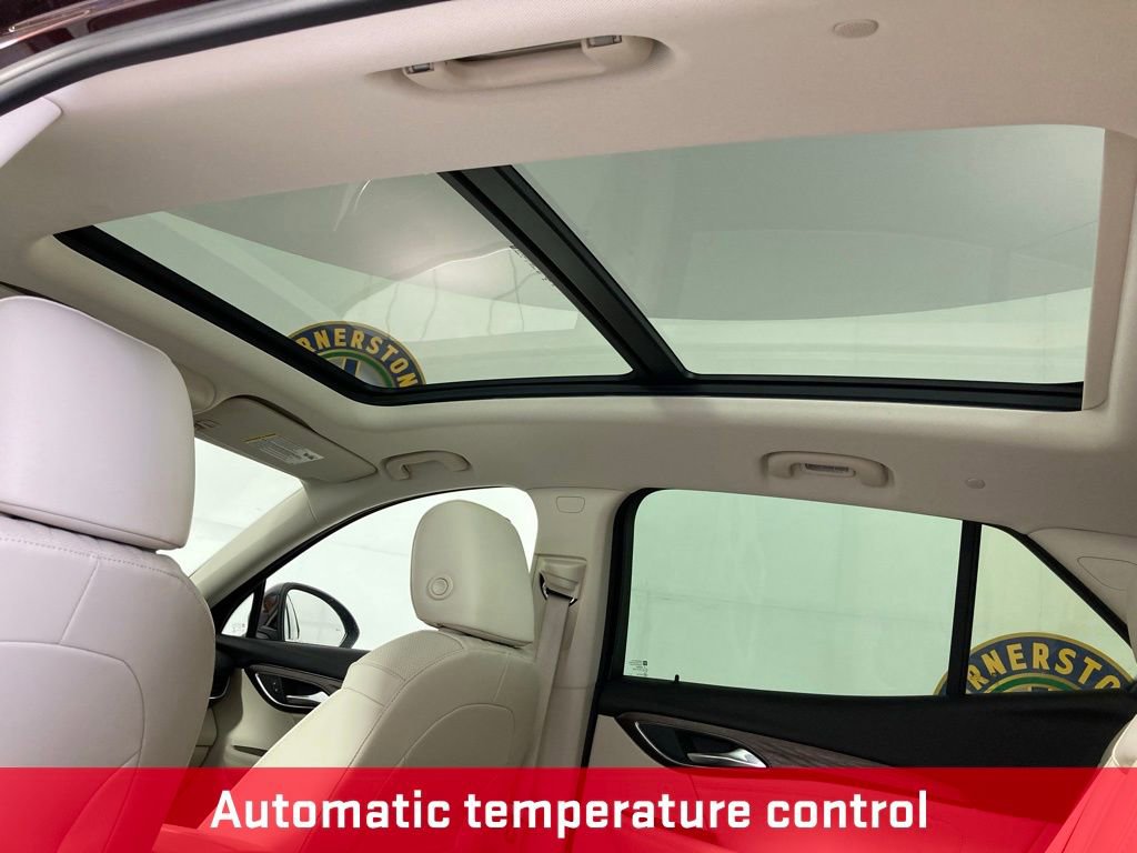 Used 2022 Buick Envision Avenir w/ Technology Package II image 19