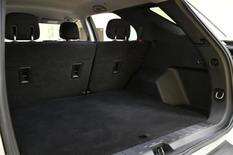 Used 2019 Chevrolet Equinox LS w/ LS Convenience Package FWD image 19