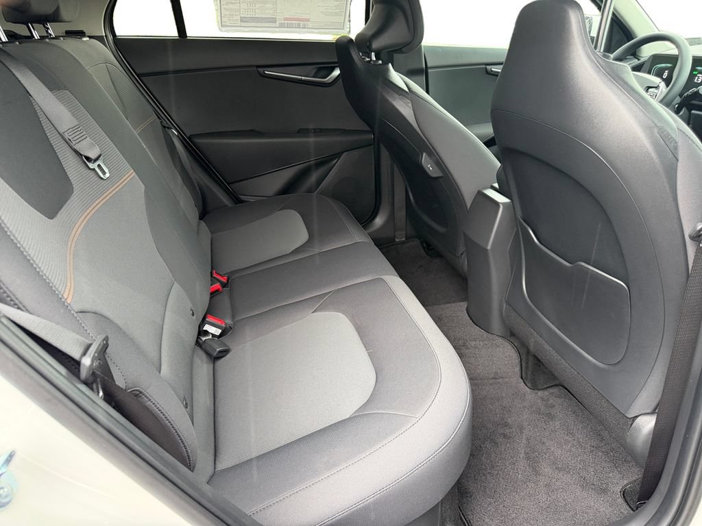 New 2026 Kia Niro LX FWD image 7