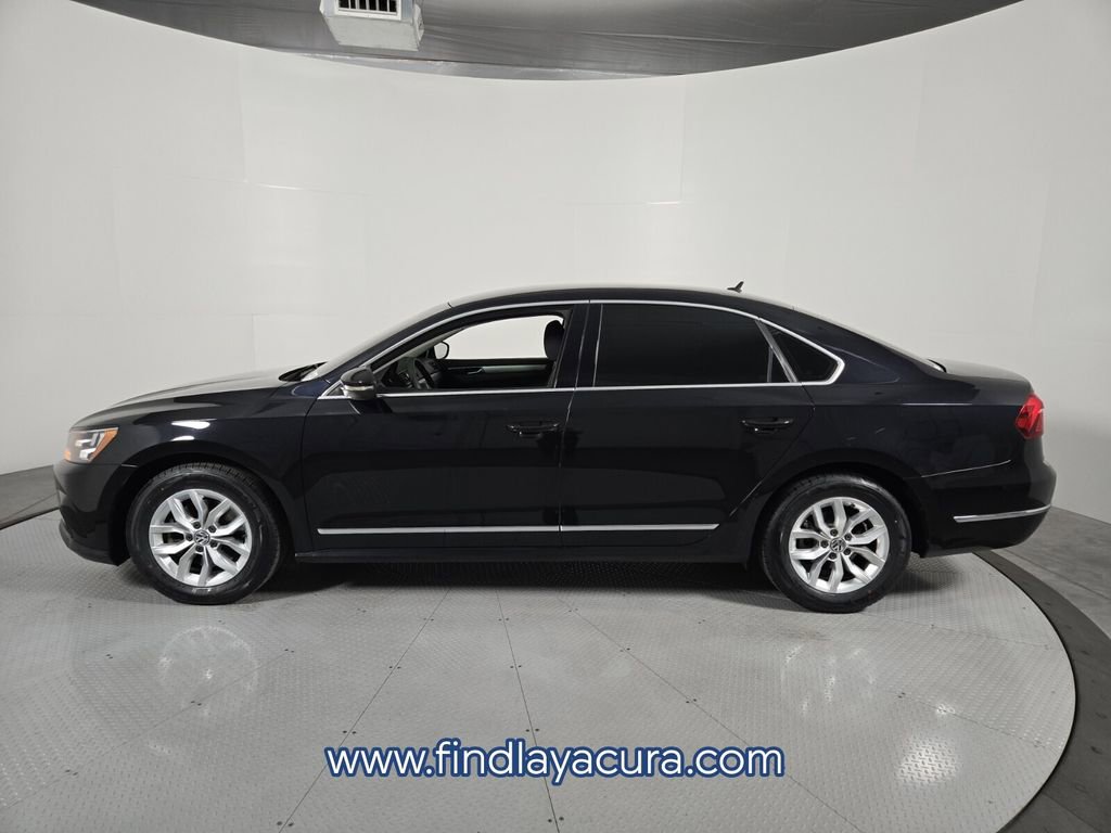Used 2017 Volkswagen Passat 1.8T S FWD image 3