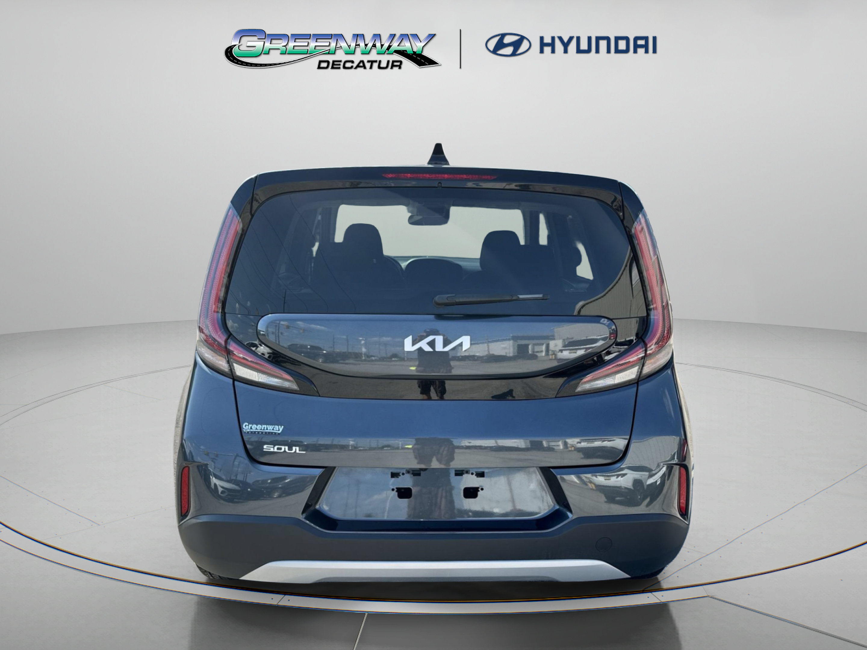 Used 2025 Kia Soul LX FWD image 7