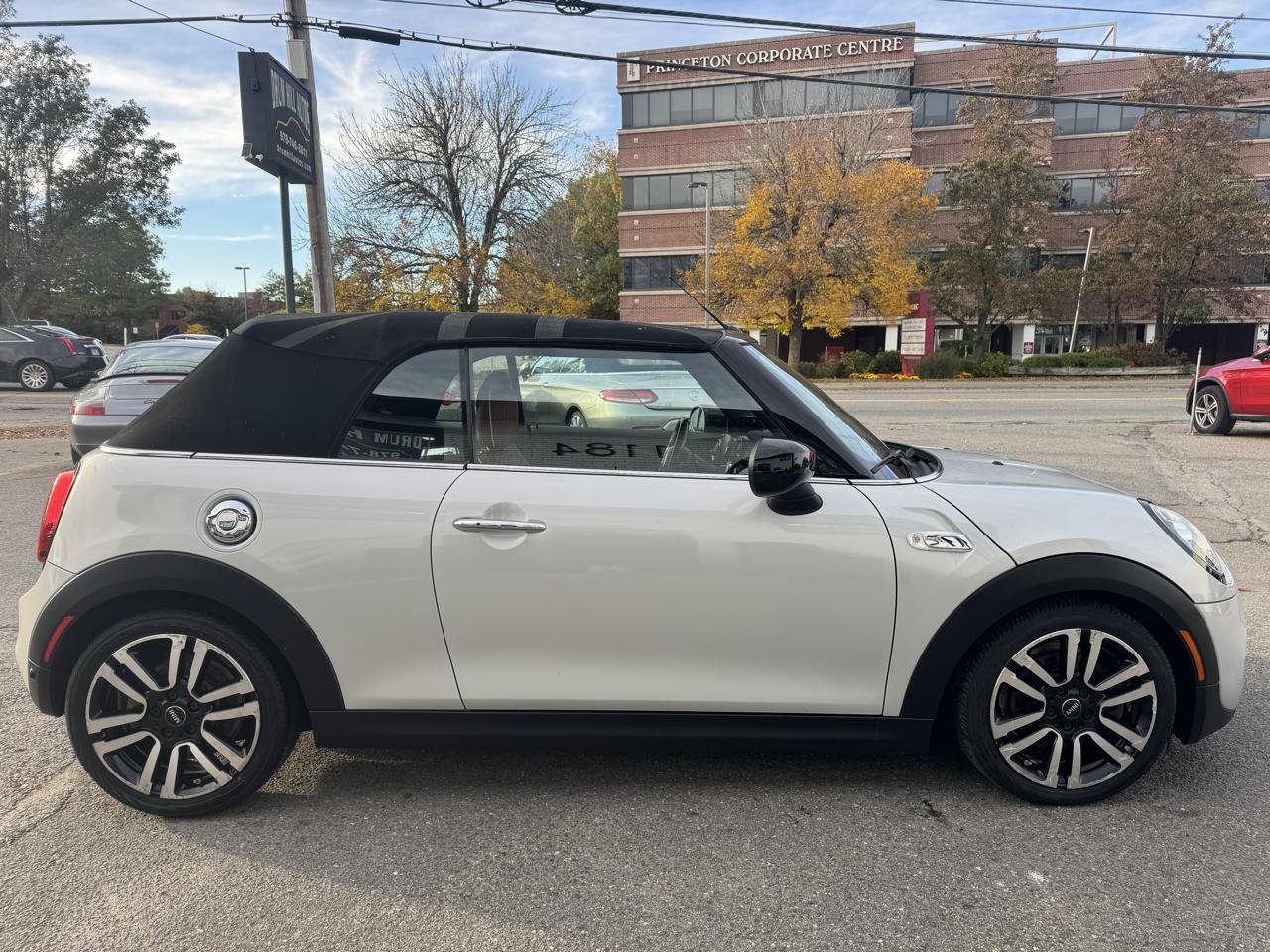 Used 2021 MINI Cooper S FWD image 12