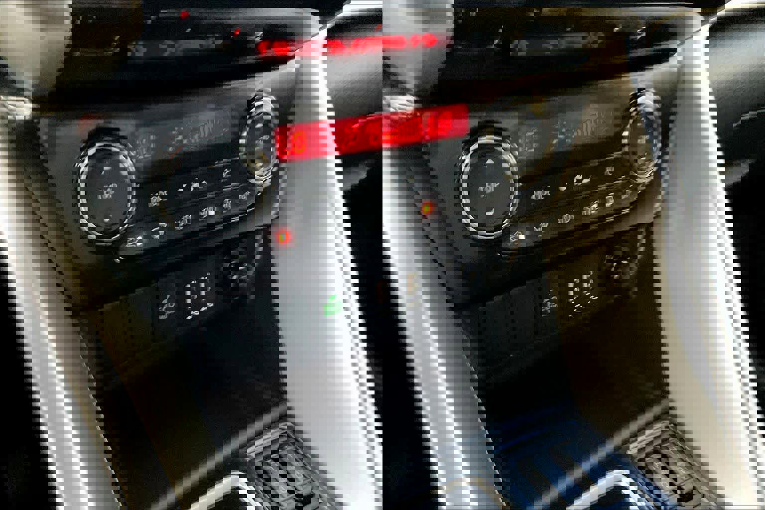 Used 2024 Mitsubishi Eclipse Cross SE image 32