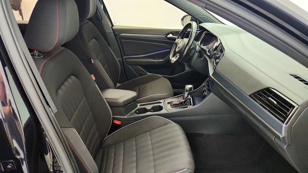 Used 2019 Volkswagen Jetta GLI FWD image 22
