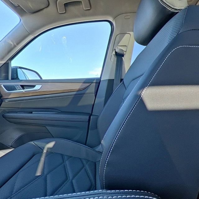 New 2026 Volkswagen Atlas SE FWD image 27
