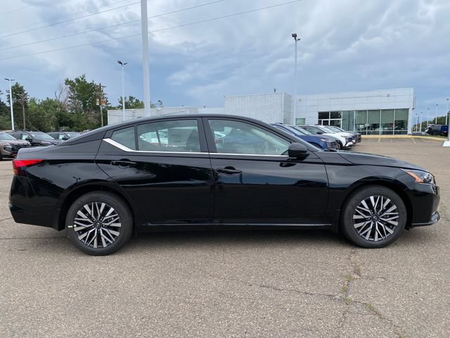 New 2026 Nissan Altima 2.5 SV AWD/4WD image 7