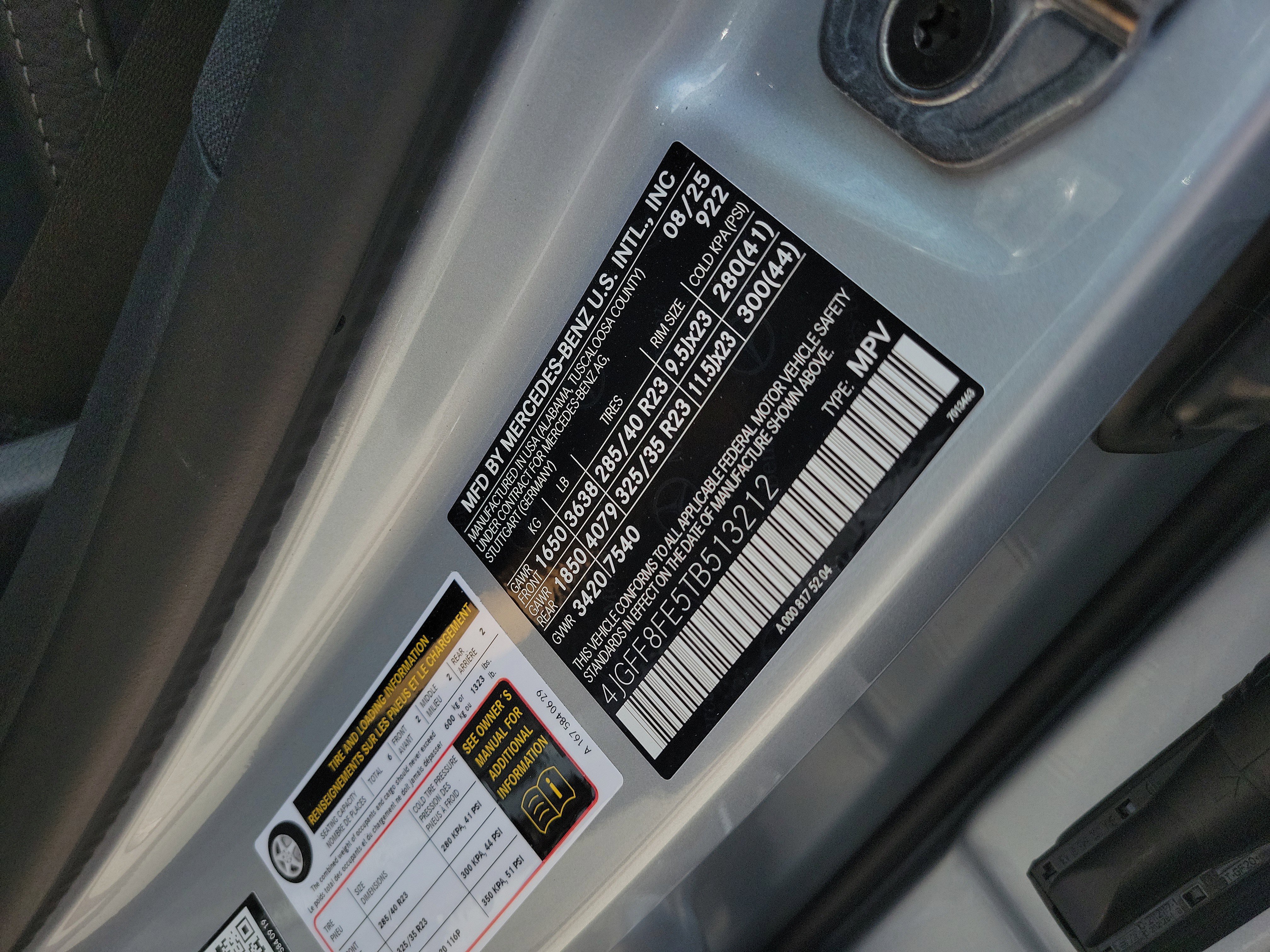 New 2026 Mercedes-Benz GLS 580 4MATIC image 35