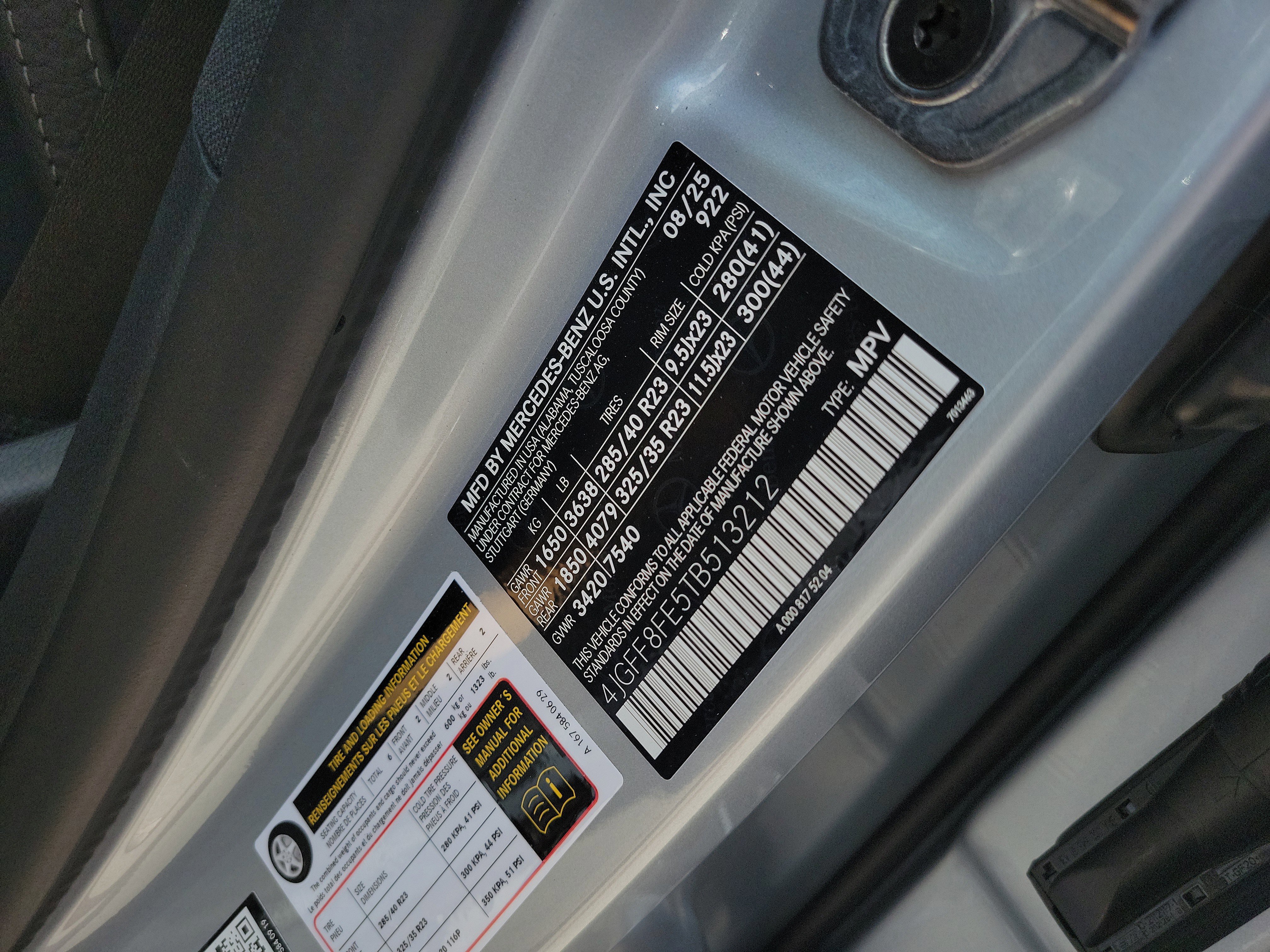 New 2026 Mercedes-Benz GLS 580 4MATIC image 35