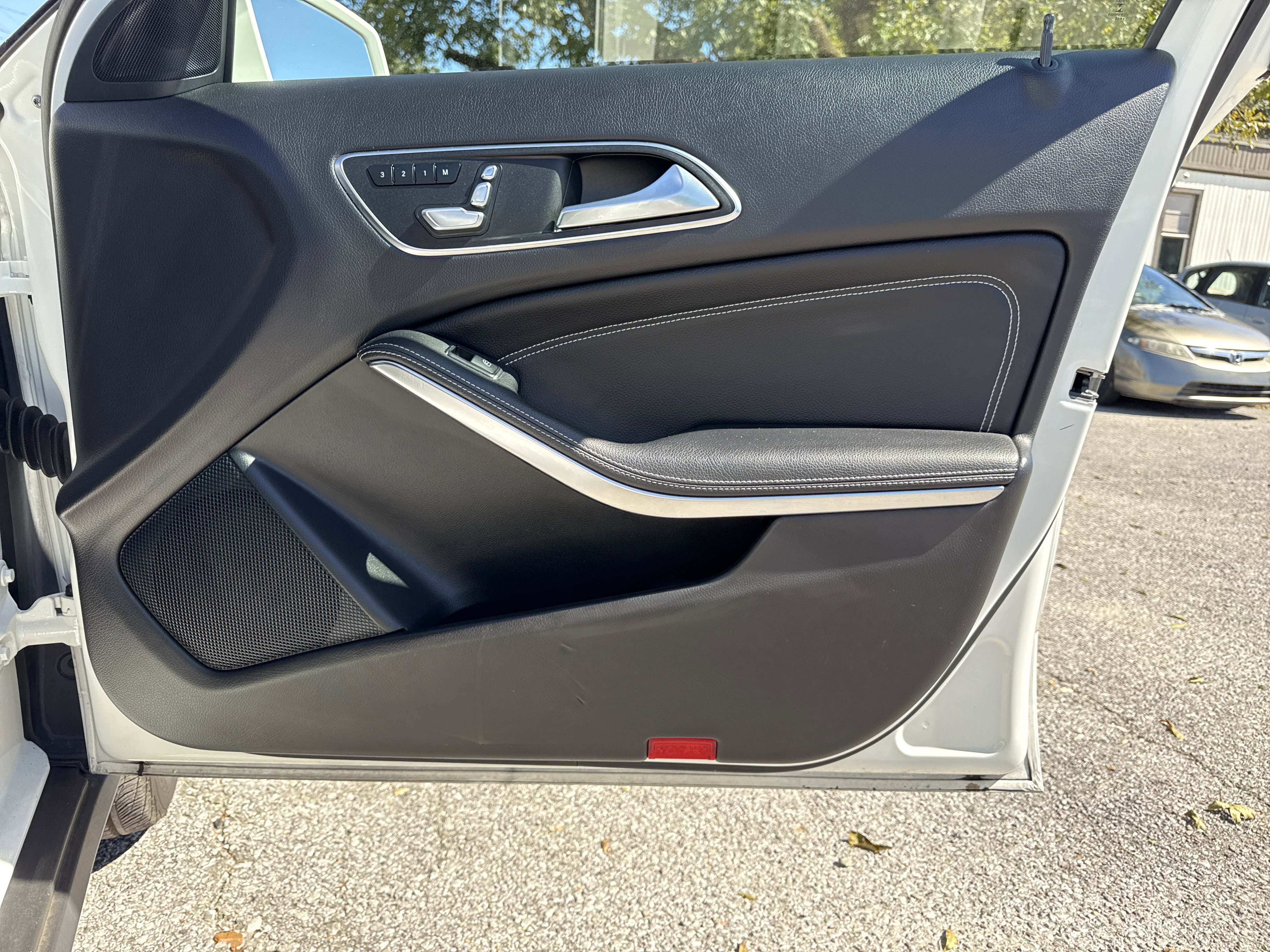 Used 2019 Mercedes-Benz GLA 250 4MATIC image 26