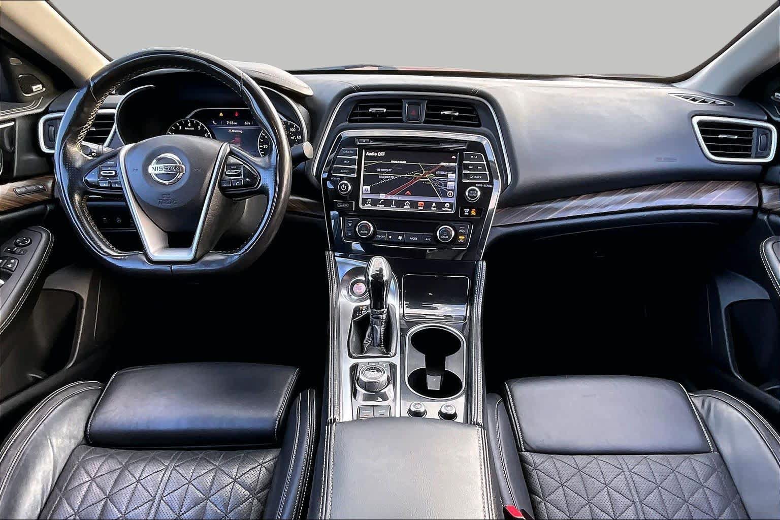 Used 2017 Nissan Maxima Platinum FWD image 14