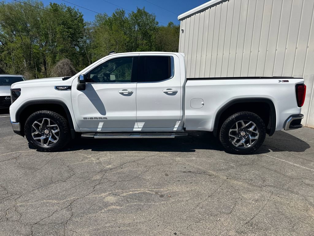Used 2026 GMC Sierra 1500 SLE AWD/4WD image 9