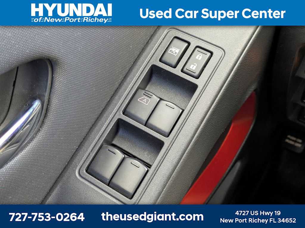 Used 2022 Nissan Frontier Pro-X w/ Technology Package image 28