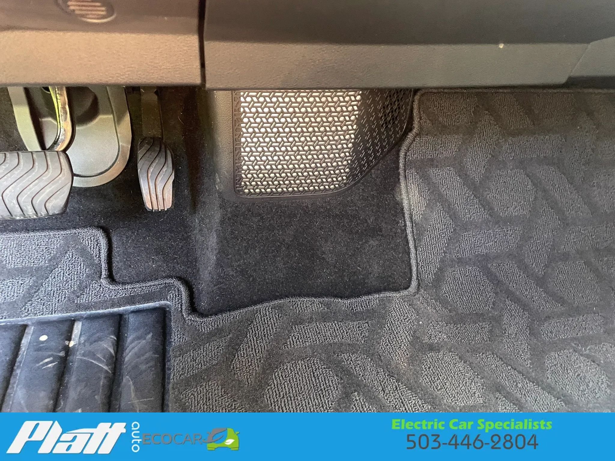 Used 2023 Nissan Ariya FWD image 25