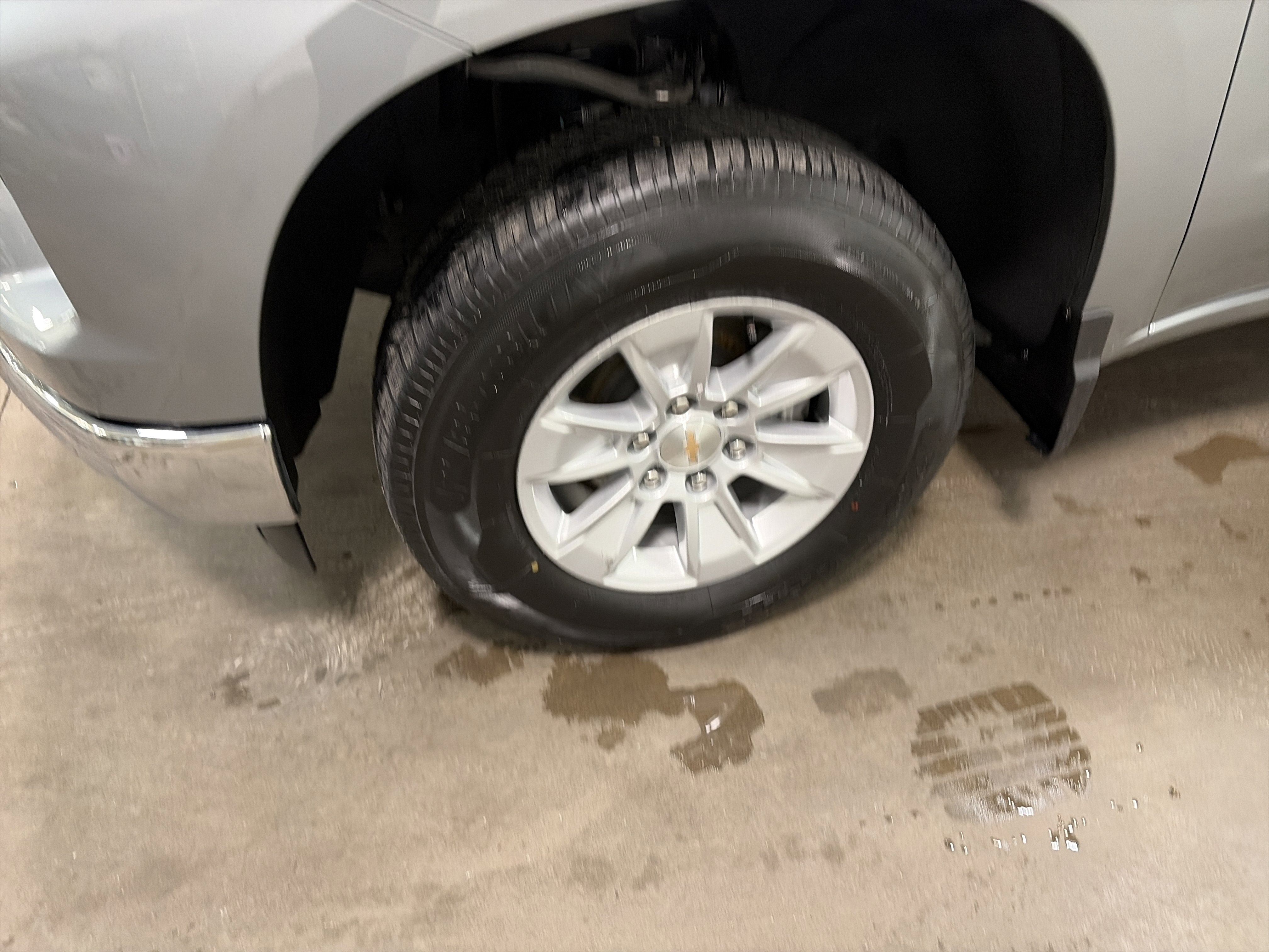 Used 2025 Chevrolet Silverado 1500 LT image 9