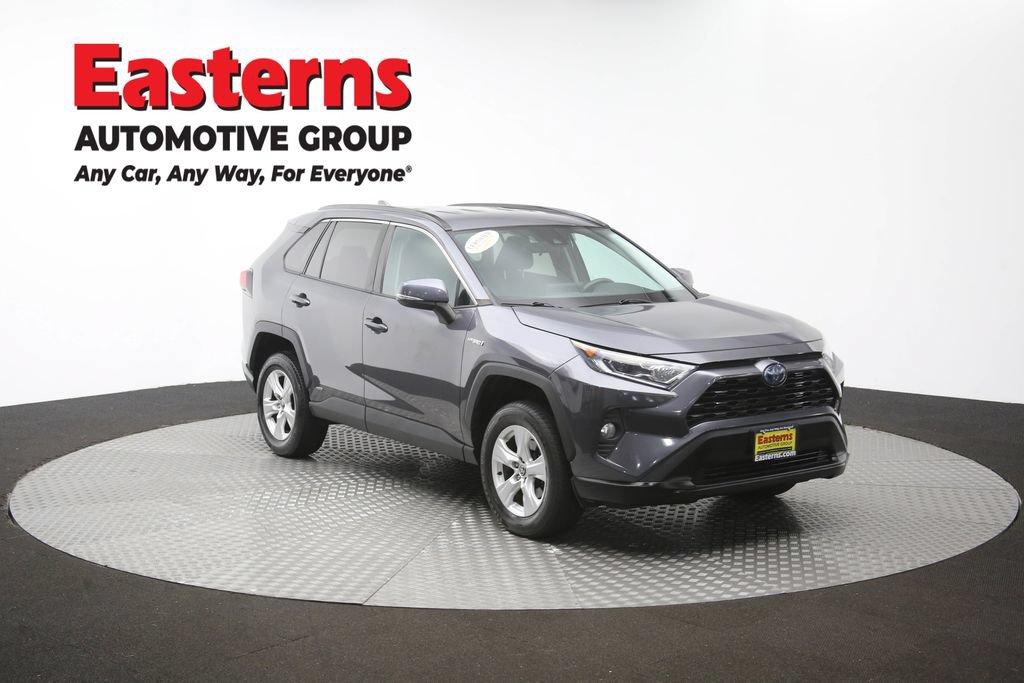 Used 2021 Toyota RAV4 XLE AWD/4WD image 49