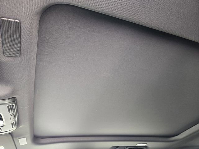 New 2026 Chevrolet Suburban Premier AWD/4WD image 20