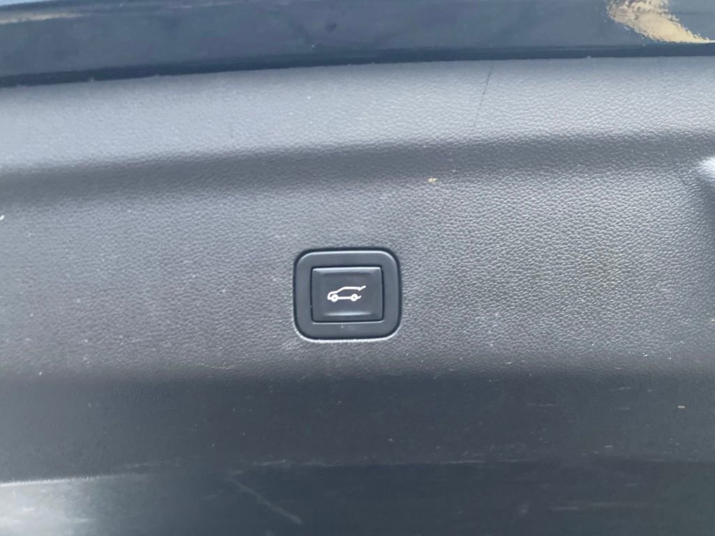 Used 2021 Chevrolet Tahoe RST w/ Luxury Package image 29