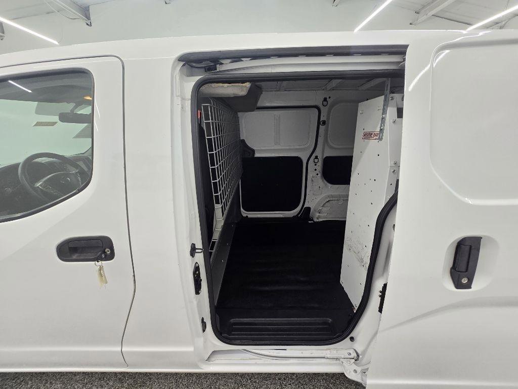 Used 2020 Nissan NV200 SV w/ Back Door Glass Package FWD image 9