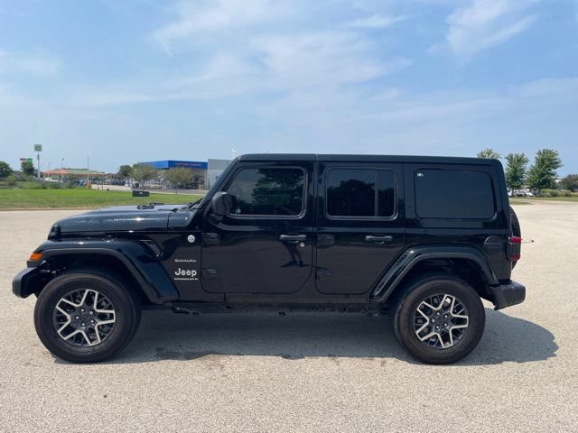 Used 2024 Jeep Wrangler Unlimited Sahara AWD/4WD image 5