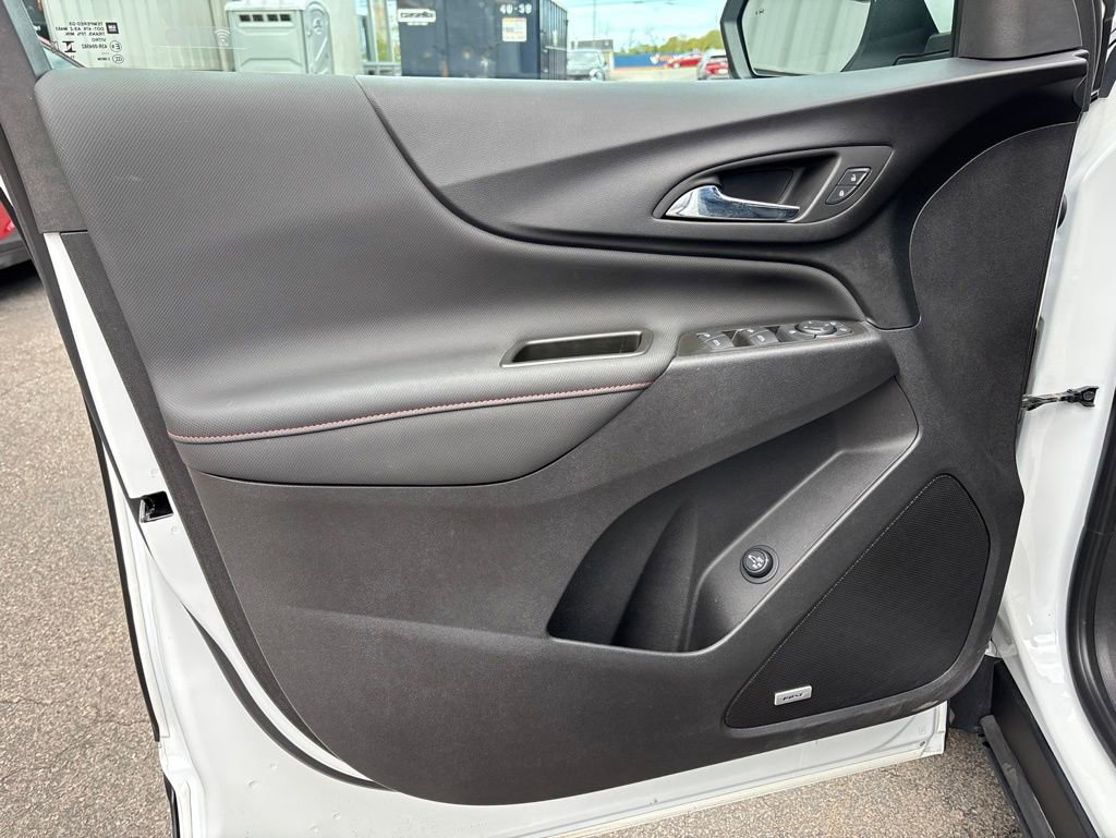 Used 2024 Chevrolet Equinox RS w/ RS Leather Package AWD/4WD image 16