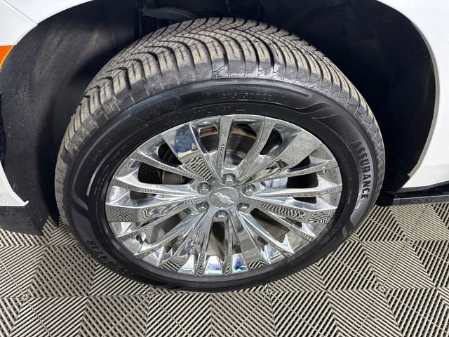 Used 2023 Chevrolet Tahoe High Country AWD/4WD image 10