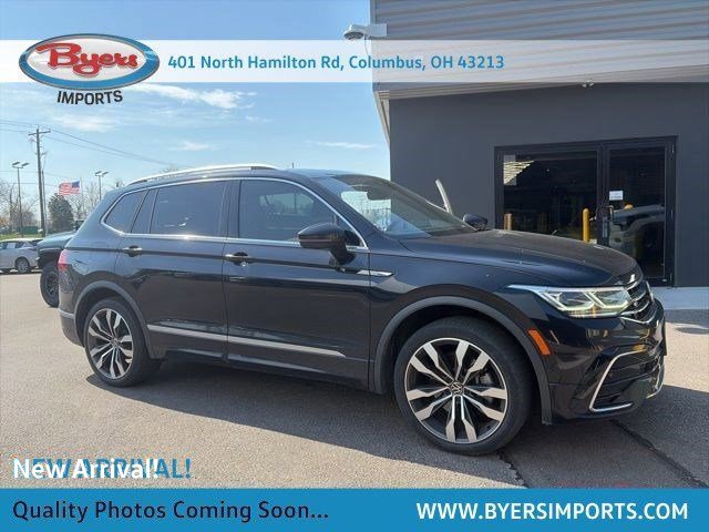 Used 2022 Volkswagen Tiguan SEL R-Line image 1