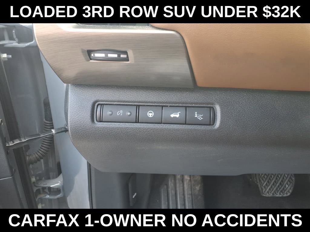 Used 2022 Nissan Pathfinder Platinum w/ Cargo Package image 17