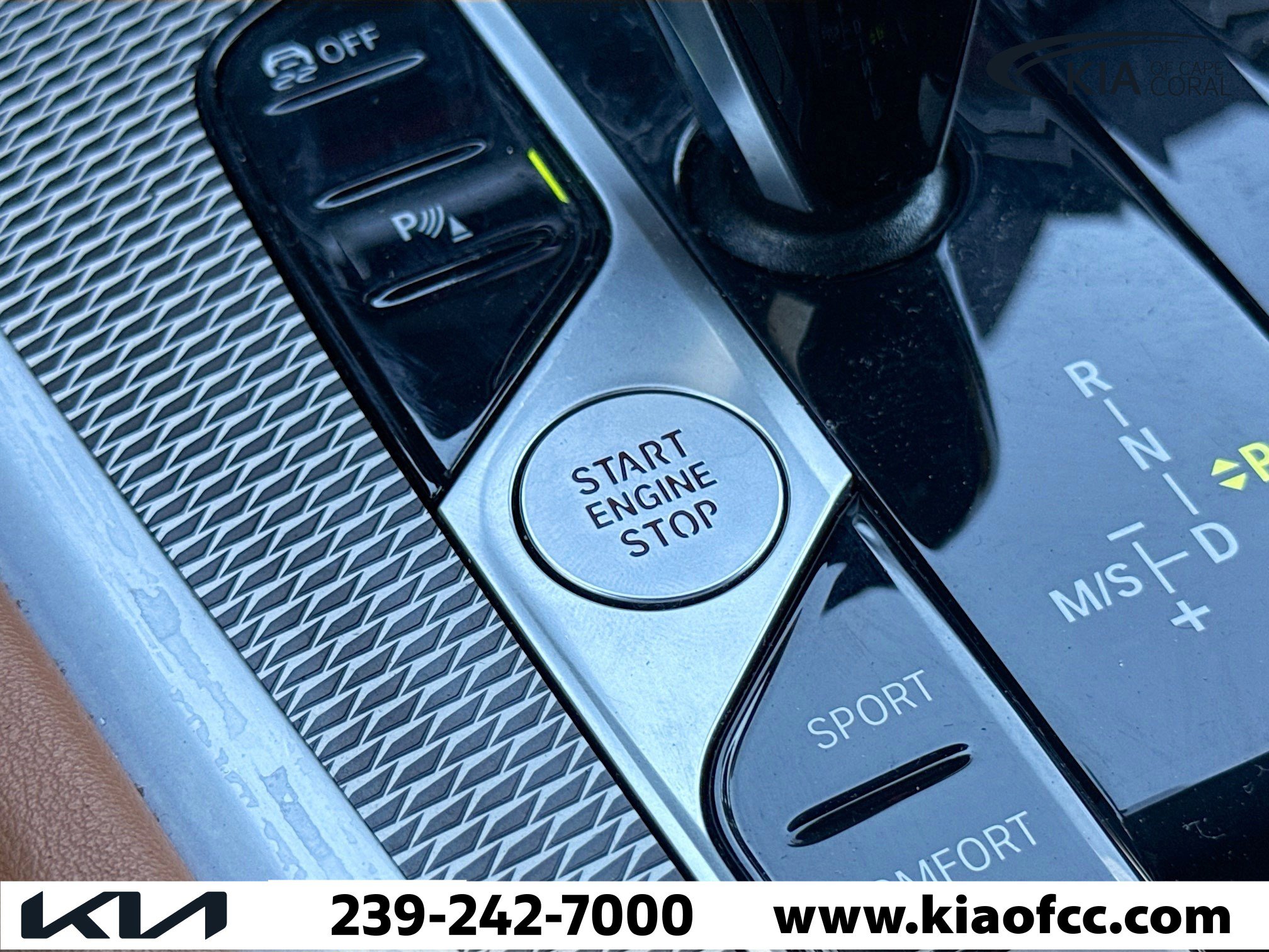 Used 2023 BMW X6 xDrive40i w/ M Sport Package image 36