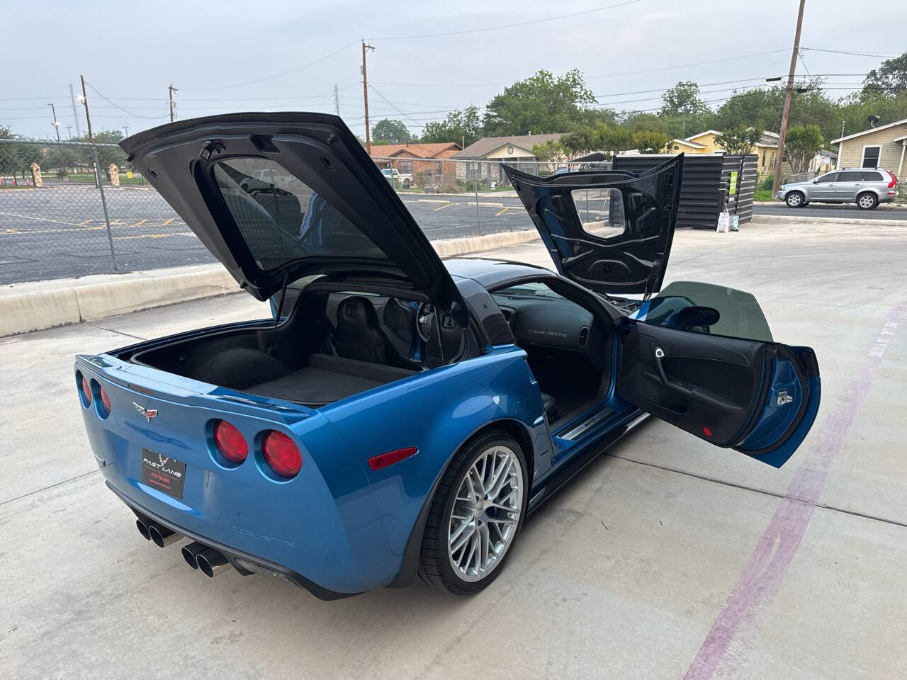 Used 2009 Chevrolet Corvette ZR1 w/ Preferred Equipment Group RWD image 30
