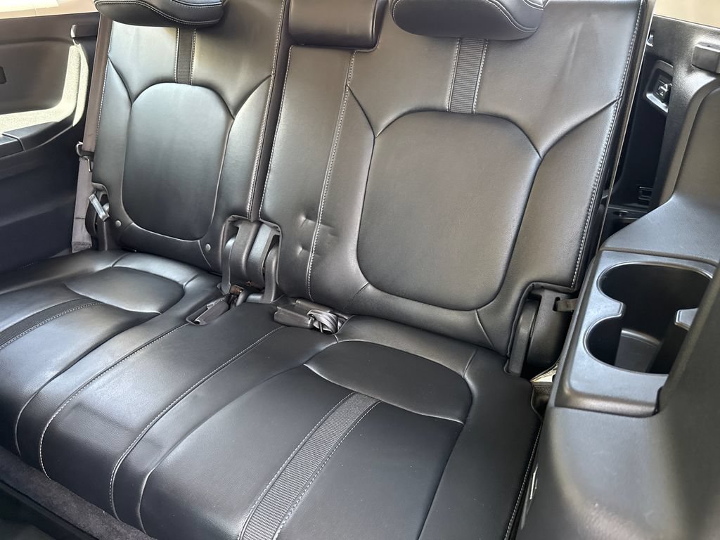 Used 2023 Honda Pilot Touring image 17