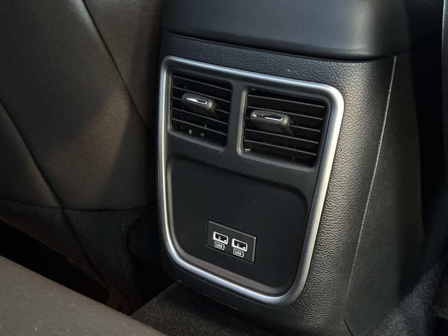 Used 2020 Dodge Charger SXT RWD image 14