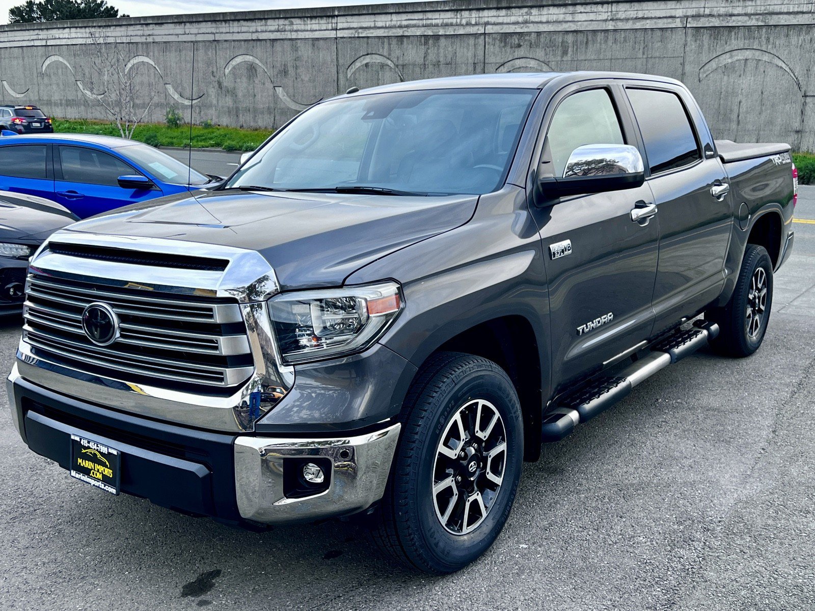 Used 2018 Toyota Tundra Limited w/ Limited Premium Package AWD/4WD image 10