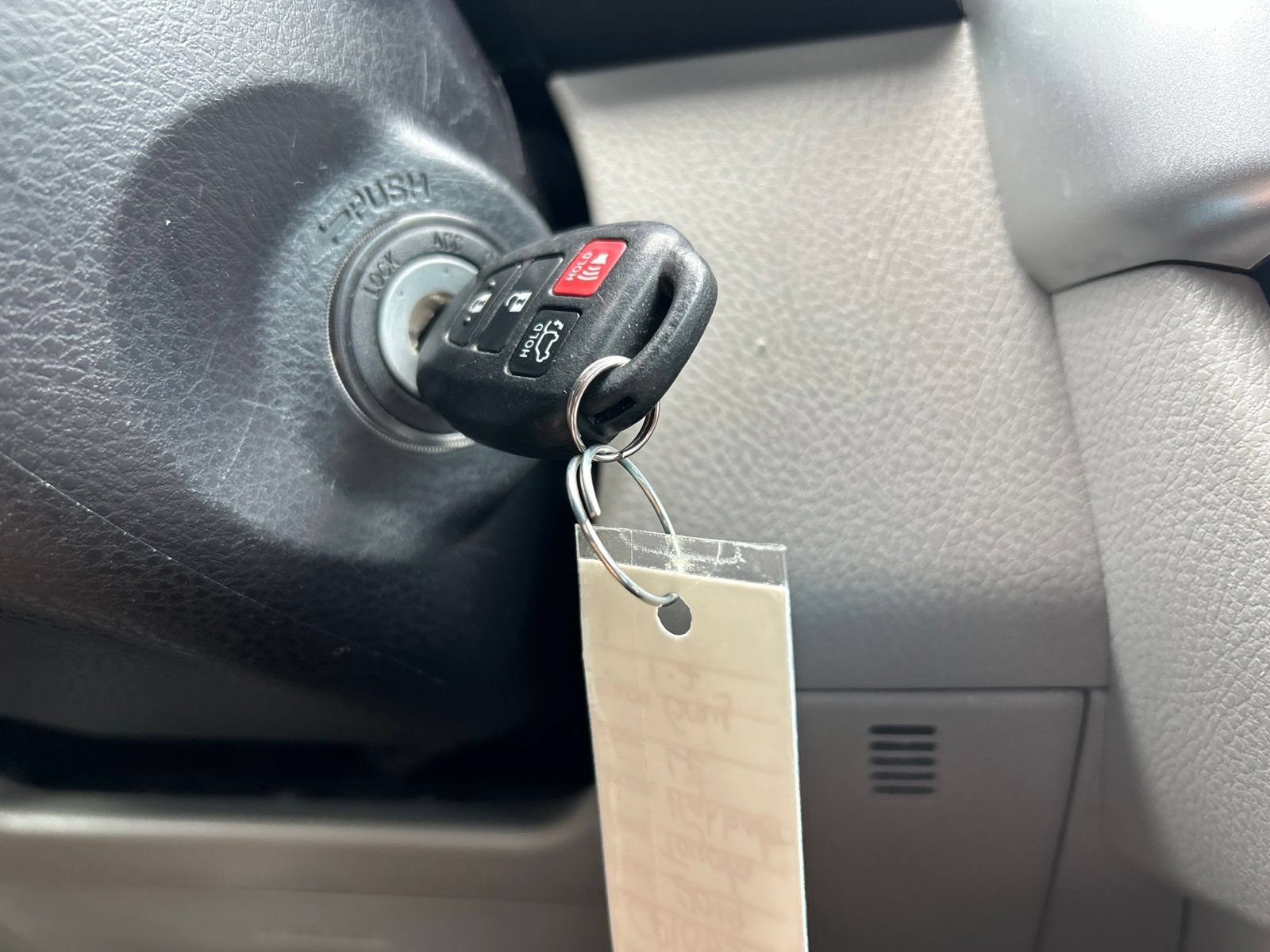 Used 2019 Toyota Highlander Plus FWD image 19