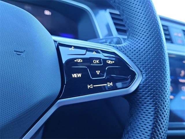 Certified 2024 Volkswagen Tiguan SE R-Line image 23