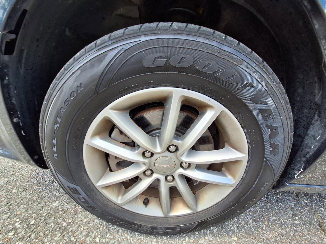 Used 2014 Dodge Grand Caravan R/T image 28