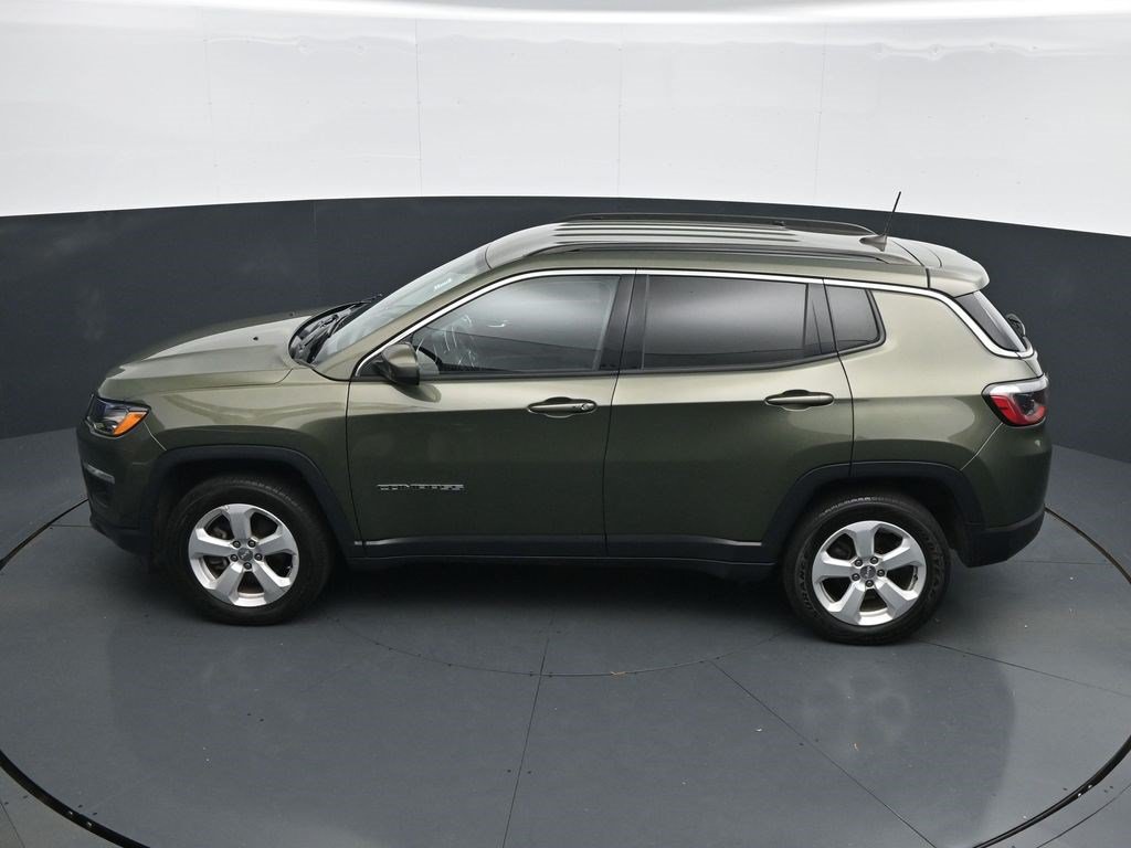 Used 2021 Jeep Compass Latitude AWD/4WD image 16