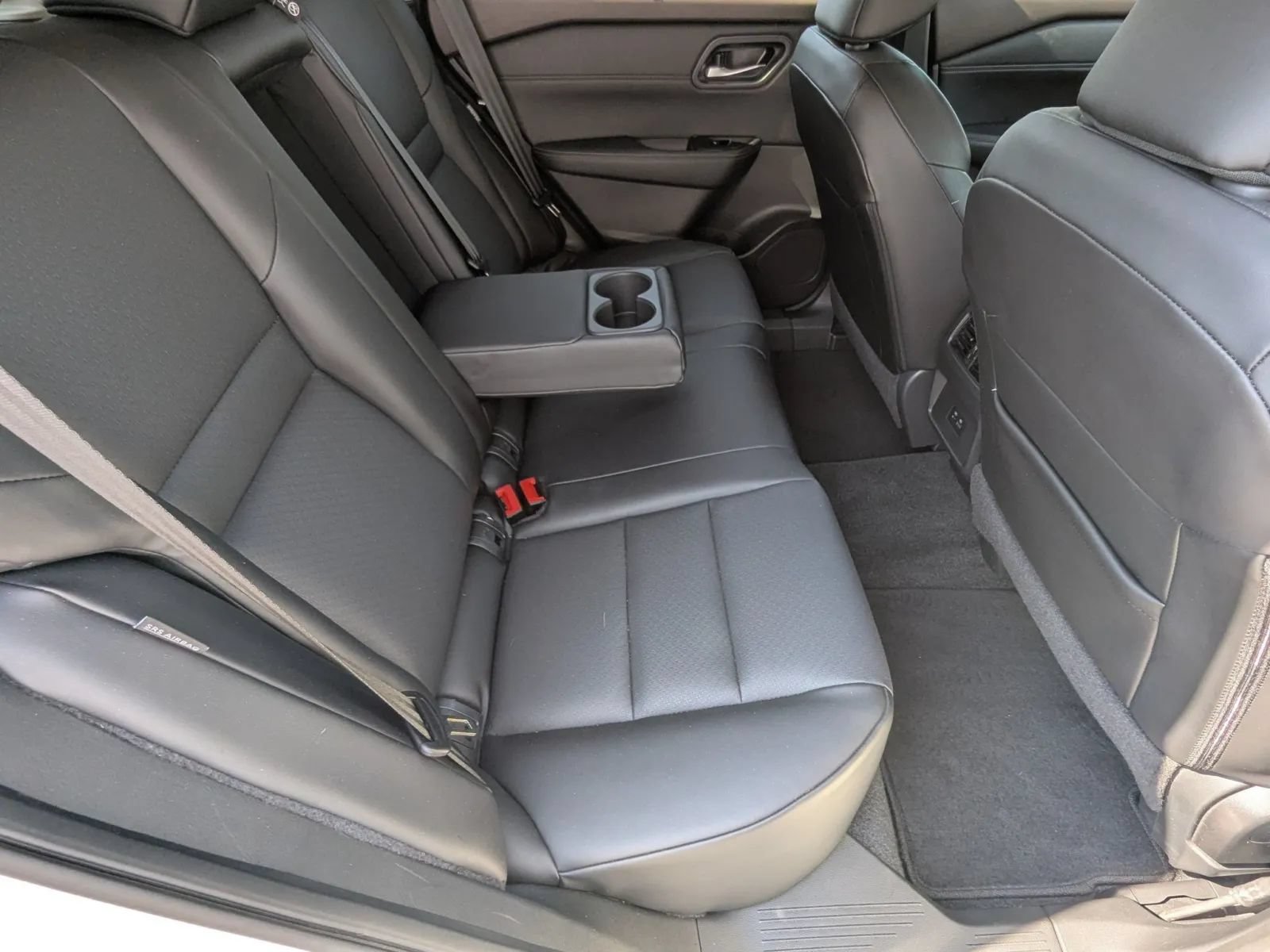 Certified 2023 Nissan Rogue SV w/ SV Premium B Package FWD image 14