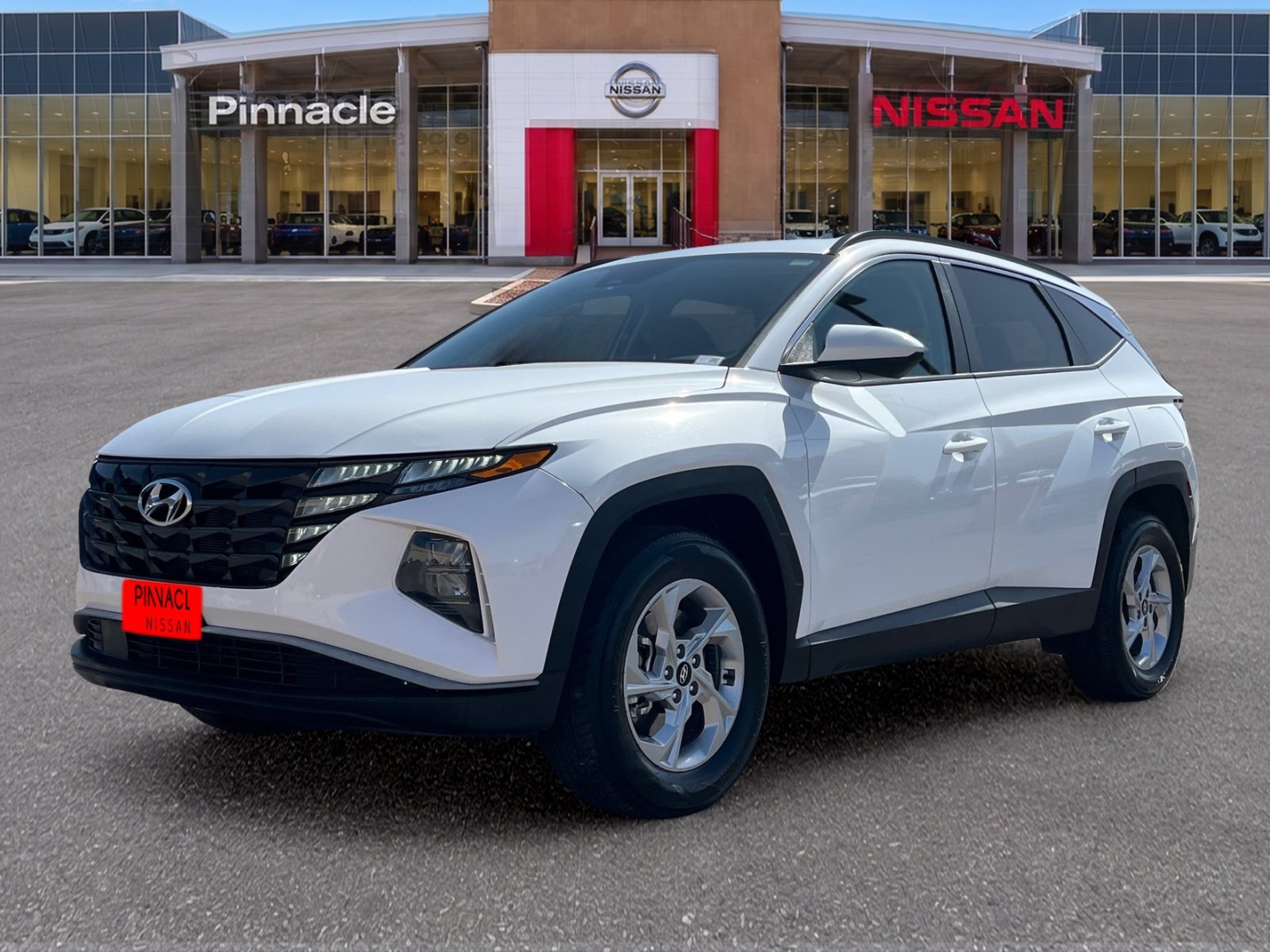 Used 2024 Hyundai Tucson SEL AWD/4WD image 2