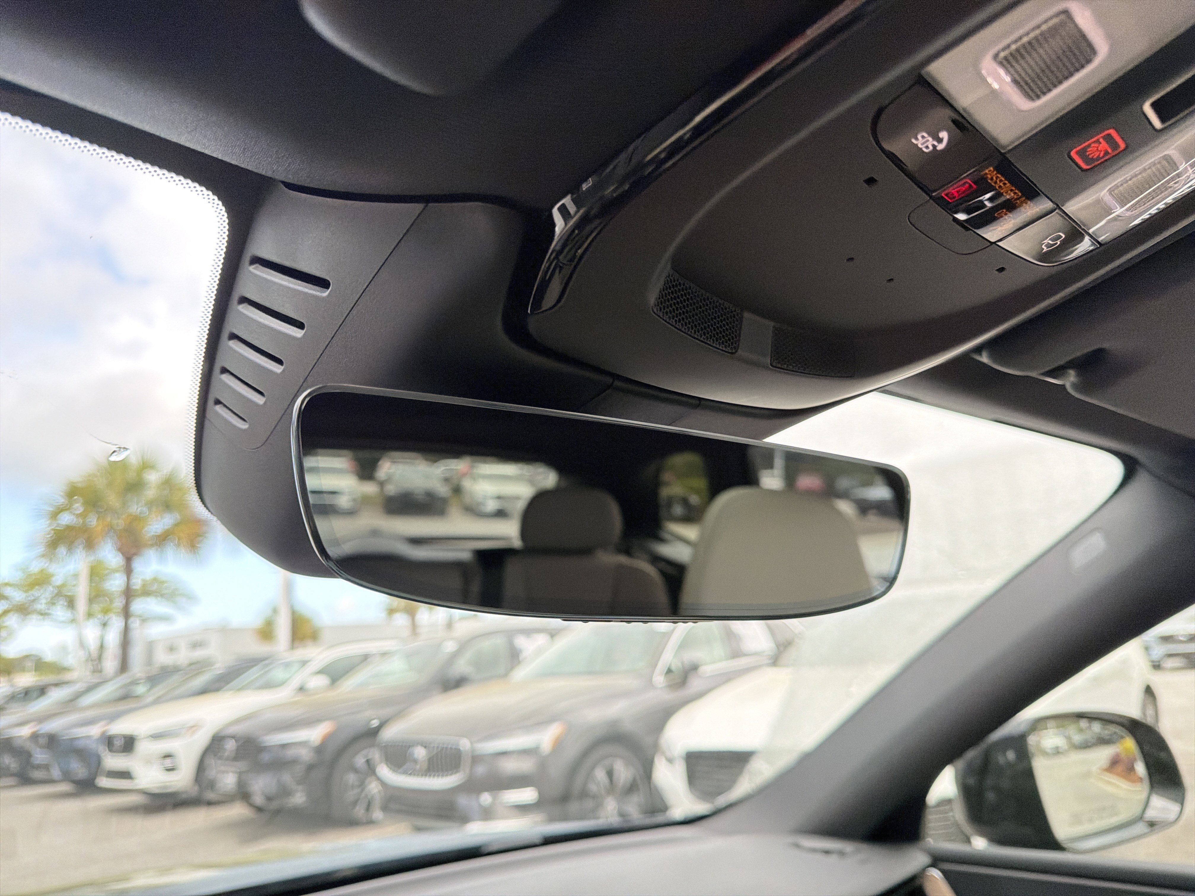 Used 2026 Volvo XC60 B5 Plus w/ Protection Package Premier image 27