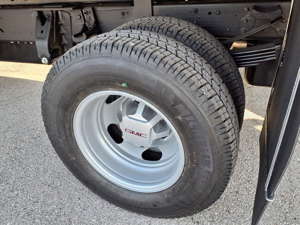 New 2026 GMC Sierra 3500 Pro w/ Convenience Package image 24