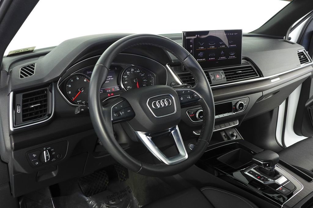 Used 2023 Audi Q5 2.0T Premium w/ Convenience Package image 31