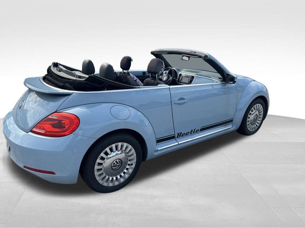 Used 2013 Volkswagen Beetle 2.5 FWD image 4