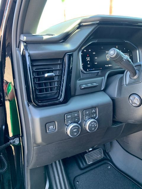New 2026 GMC Sierra 1500 AT4 w/ Technology Package AWD/4WD image 18