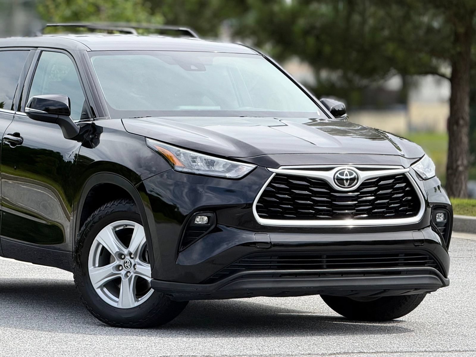 Used 2020 Toyota Highlander LE AWD/4WD image 47