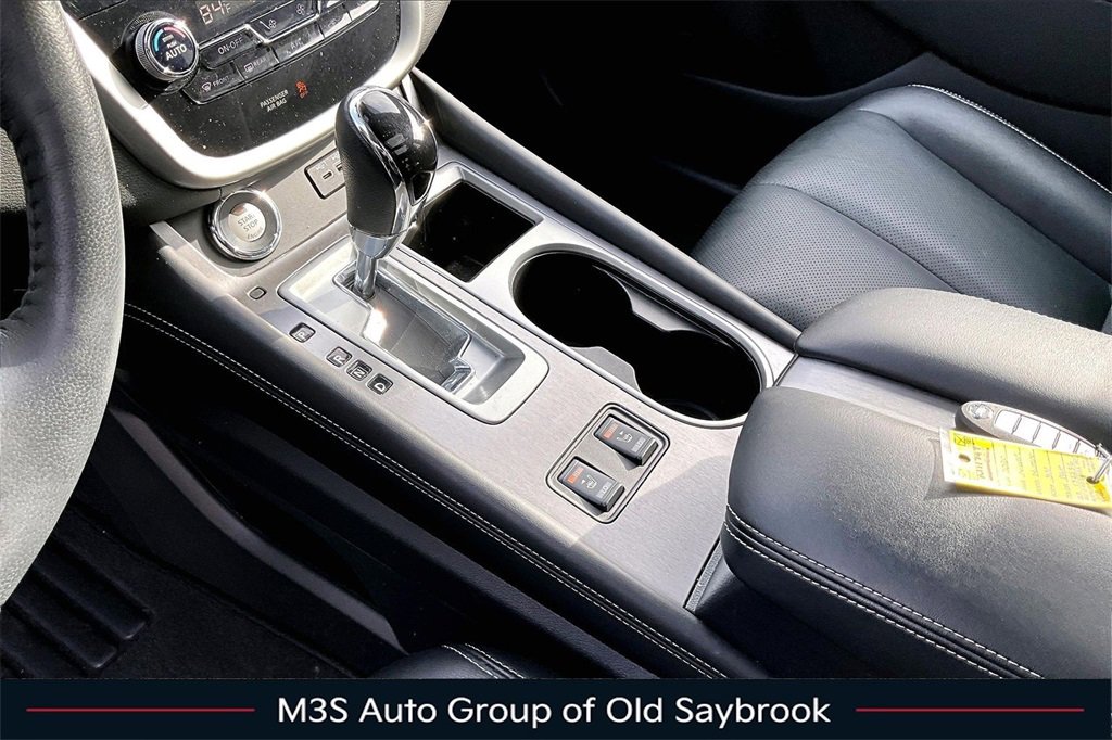 Used 2020 Nissan Murano SL w/ Moonroof Package image 18